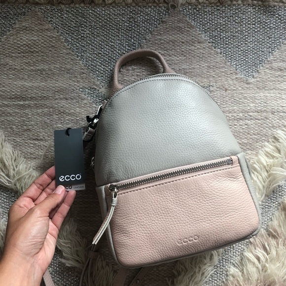 ecco mini backpack